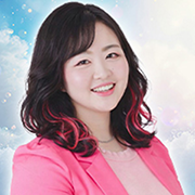 御堂茉莉伽先生