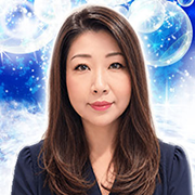 天梨先生
